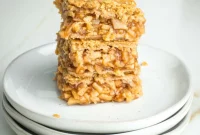 Plant-Based Apple Pie Bars