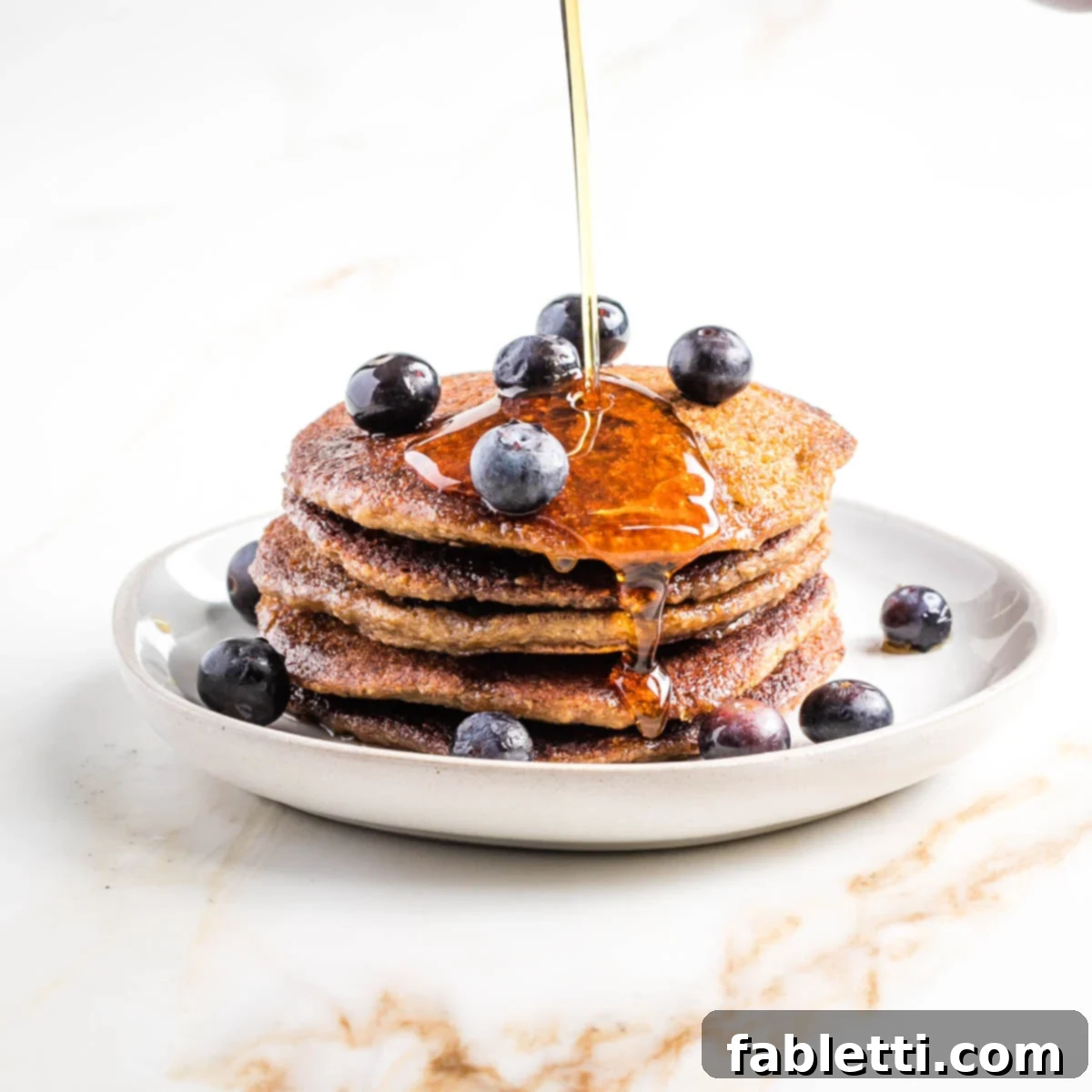 Effortless Vegan Banana Oat Blender Pancakes 1 featured 4904
