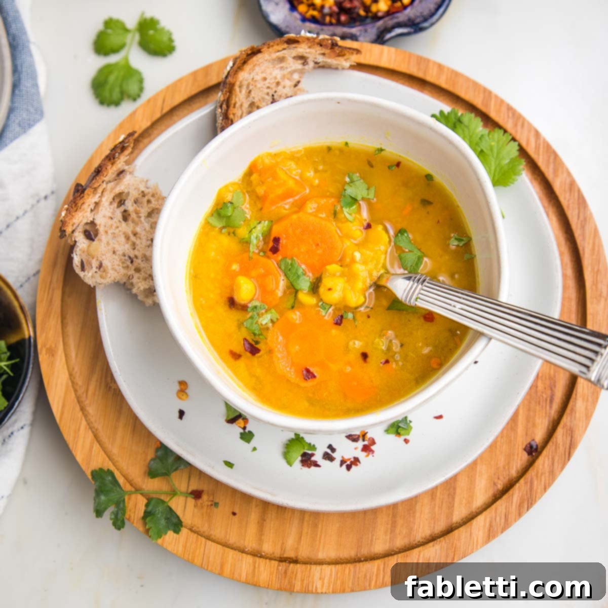 Hearty Vegan Yellow Split Pea Soup 1 featured 5644