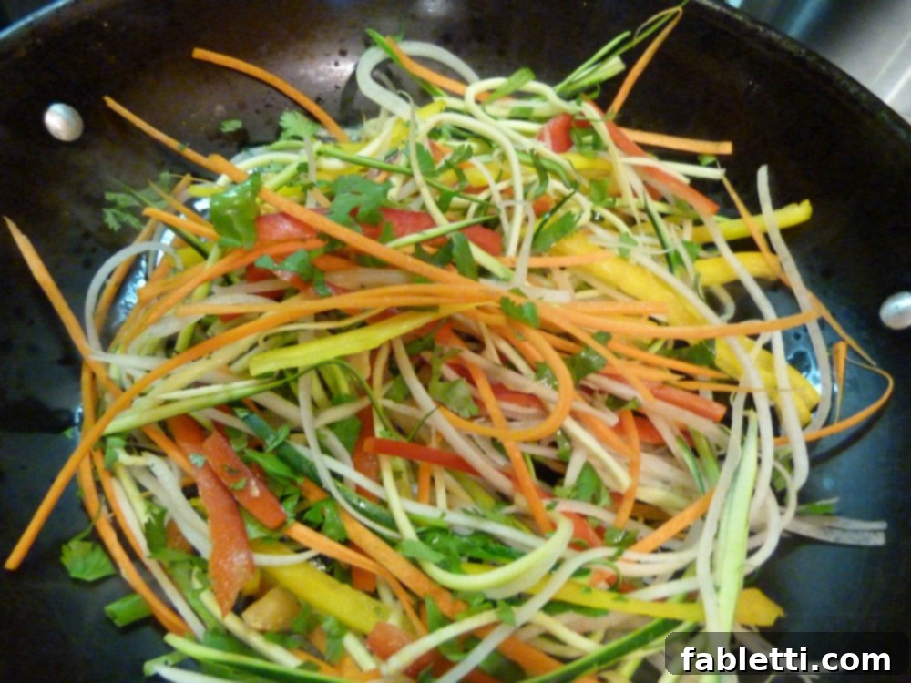 Raw or lightly stir-fried Veggie Pad Thai